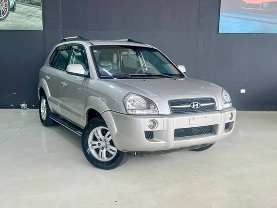 HYUNDAI TUCSON 2.0 MPFI GLS 16V 143CV 2WD GASOLINA 4P AUTOMÁTICO